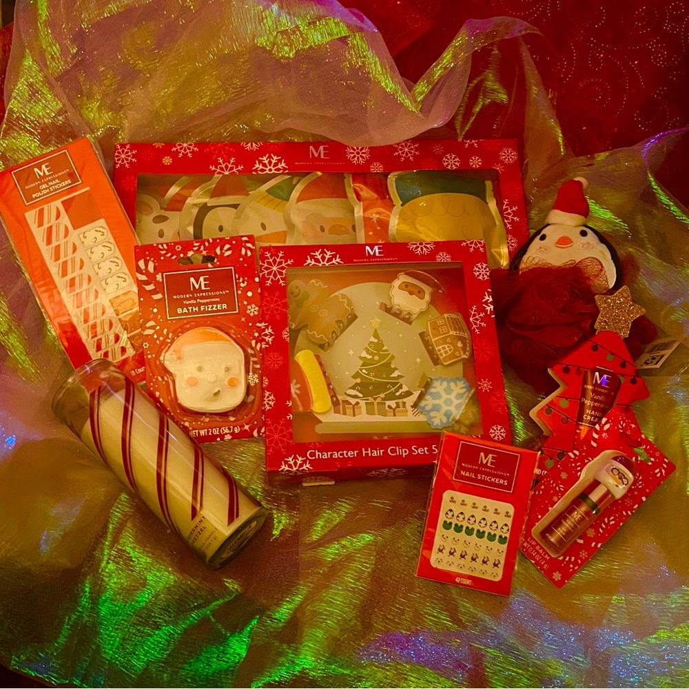 NWT: Holiday Relaxation Modern Expressions Gift Set #3